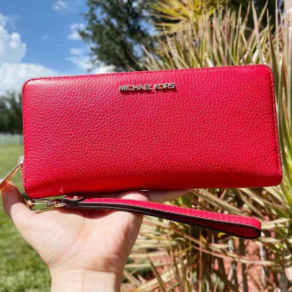 NWT Michael Kors Large Continental Wallet/Wristlet